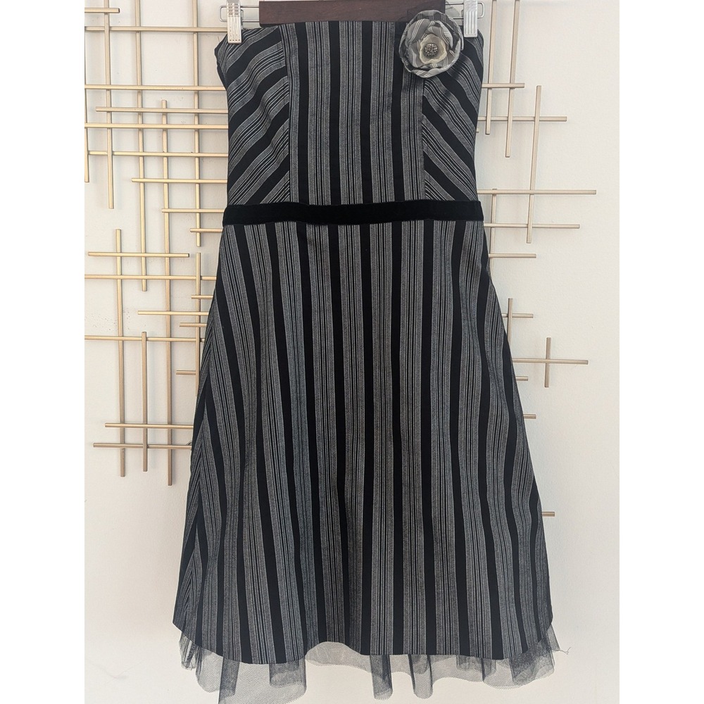 VTG Y2K Black Gray Pin Stripe Strapless A line Party Dress Tulle Lined HOCO L